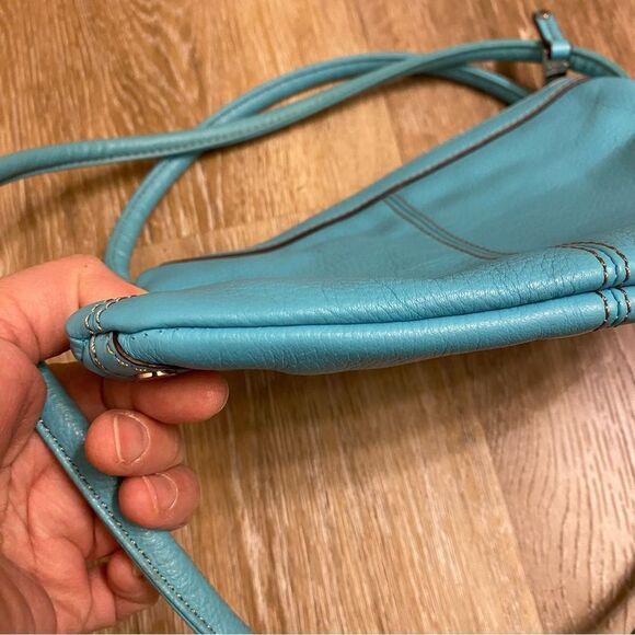 TIGNANELLO BLUE genuine LEATHER CROSSBODY BAG purse EUC 7.5x9.5 - Picture 5 of 12